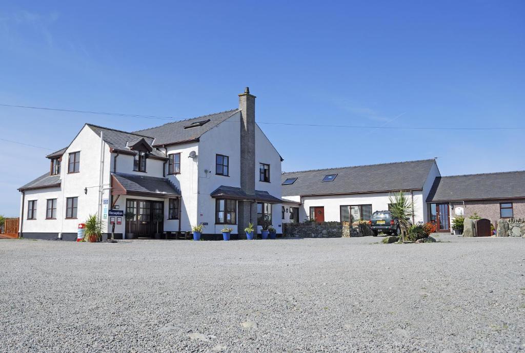 Blackthorn Farm Holyhead Exterior foto